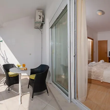 公寓 House Marta 巴什卡沃达