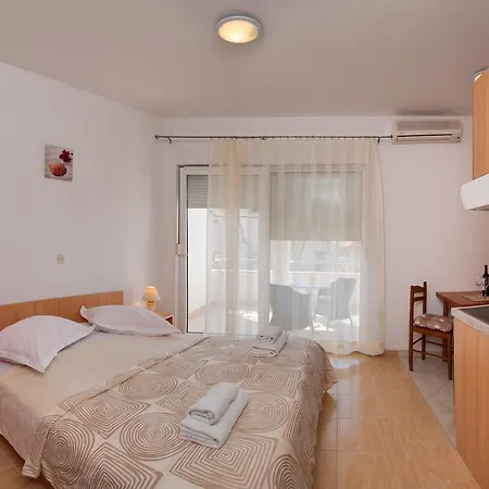 公寓 House Marta 巴什卡沃达