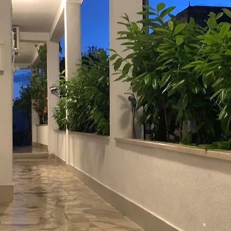 Appartamento House Marta *