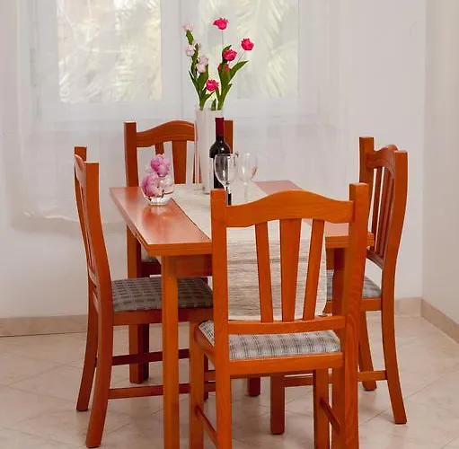 Apartment House Marta