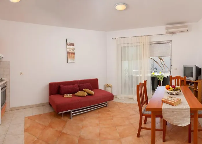 Apartment House Marta