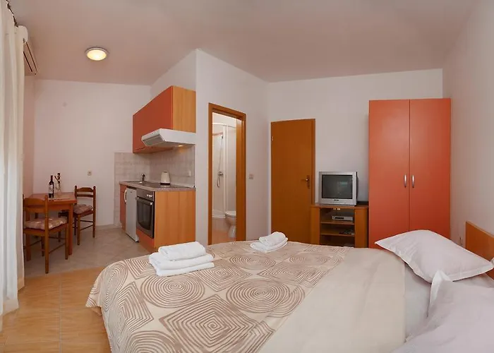 Apartment House Marta Baska Voda